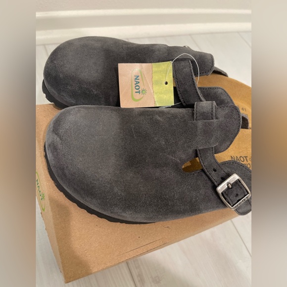 NAOT Spring clogs slip on - Picture 5 of 10